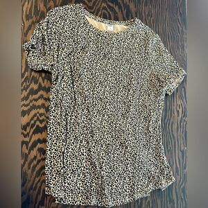 Woman’s Old Navy Luxe Tee Soft Crewneck Short Sleeve (232)